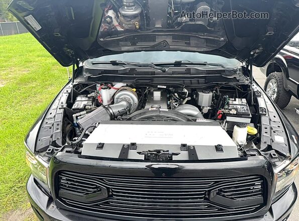 3C6UR5FL8JG367447 2018 RAM 2500 Black Առջևի վահանակի տեսք