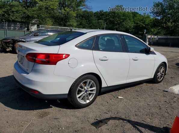 1FADP3F29HL283831 2017 FORD FOCUS White Передня права чверть