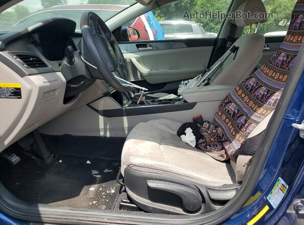 5NPE24AF5HH487530 2017 HYUNDAI SONATA Blue Вид панелі приладів