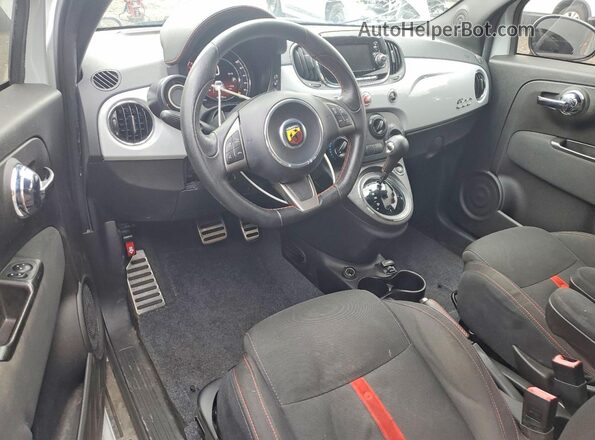 3C3CFFFH1HT547891 2017 FIAT 500 Серый Вид панели приборов