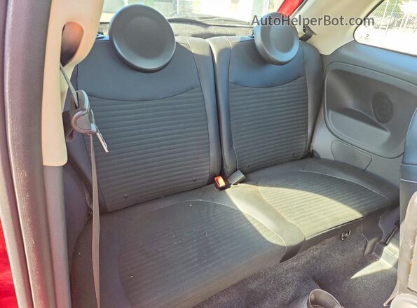 3C3CFFKR0HT700422 2017 FIAT 500 Red Հետևի նստատեղերի տեսք
