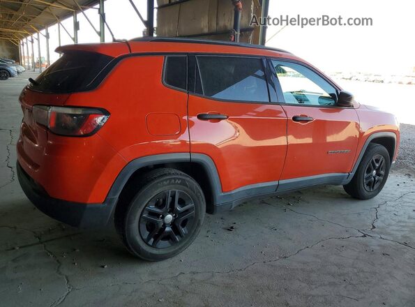 3C4NJCAB0JT123581 2018 JEEP COMPASS Orange Rear right