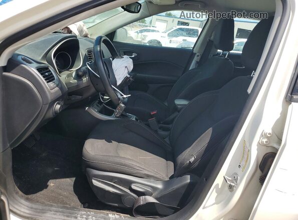 3C4NJCAB2JT369290 2018 JEEP COMPASS White Vista interior delantera