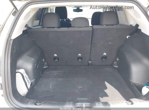 3C4NJCAB2JT374392 2018 JEEP COMPASS White Instrument cluster view