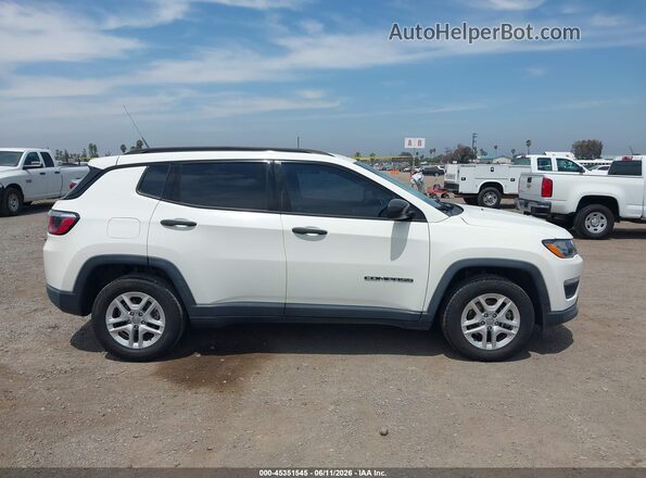 3C4NJCAB2JT374392 2018 JEEP COMPASS White 360 interior view