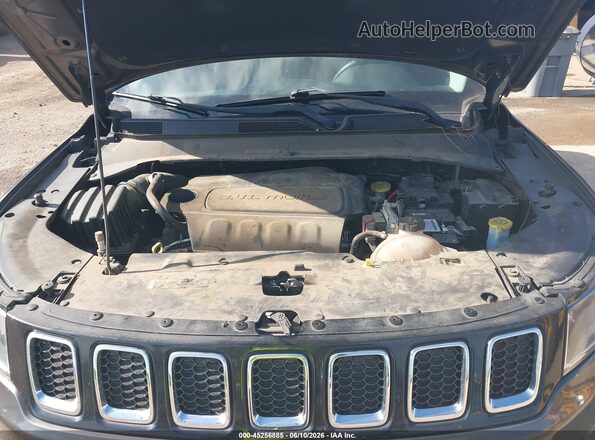 3C4NJCAB2JT405608 2018 JEEP COMPASS Gray Widok z tyłu