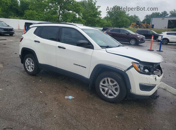 3C4NJCAB3JT208236 2018 JEEP COMPASS White Front right
