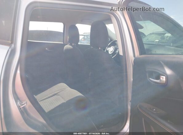 3C4NJCAB3JT255167 2018 JEEP COMPASS Pewter Widok naklejki z numerem VIN