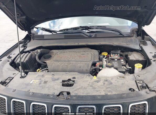 3C4NJCAB3JT416116 2018 JEEP COMPASS Black Widok z tyłu