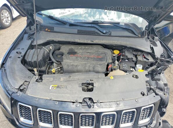 3C4NJCAB4JT105438 2018 JEEP COMPASS Black ძრავის განყოფილების ხედი