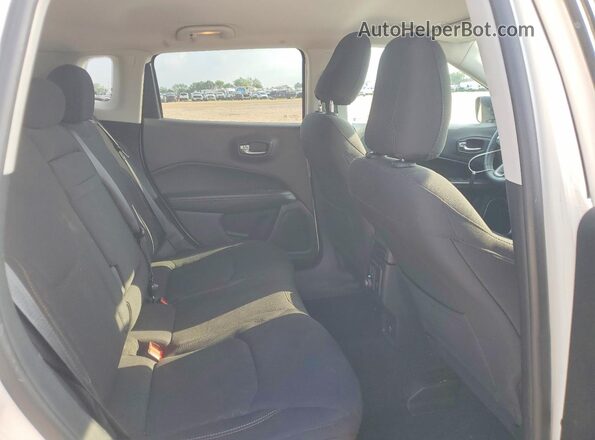 3C4NJCAB4JT328496 2018 JEEP COMPASS White Vista de los asientos traseros