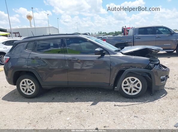 3C4NJCAB6JT272240 2018 JEEP COMPASS Gray Вид задньої частини салону