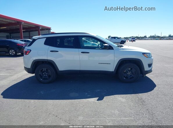 3C4NJCAB8JT212895 2018 JEEP COMPASS Белый Вид задней части салона