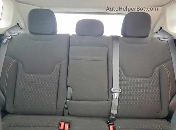 3C4NJCAB8JT226649 2018 JEEP COMPASS White Вид задніх сидінь