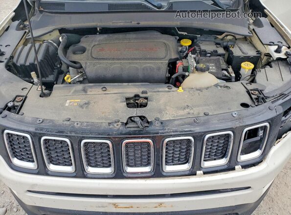 3C4NJCAB8JT226649 2018 JEEP COMPASS White Вид підкапотного простору