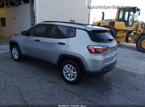 3C4NJCAB8JT357841 2018 JEEP COMPASS Серебряный Задняя левая четверть