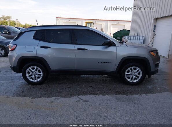 3C4NJCAB8JT357841 2018 JEEP COMPASS Серебряный Панорамный вид салона 360°