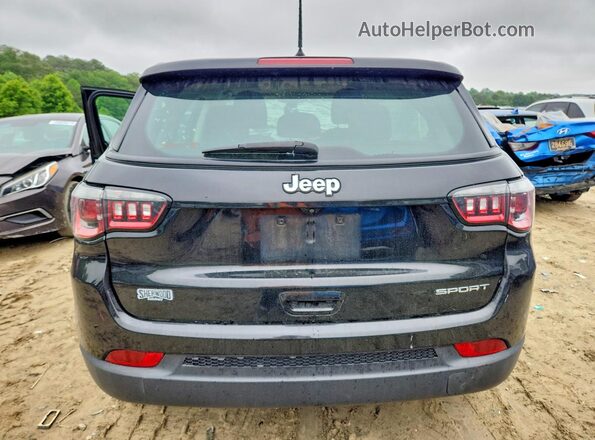3C4NJCABXJT133695 2018 JEEP COMPASS Black Rear view