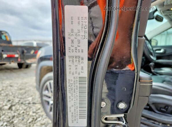 3C4NJCBB0JT137477 2018 JEEP COMPASS Black VIN sticker view