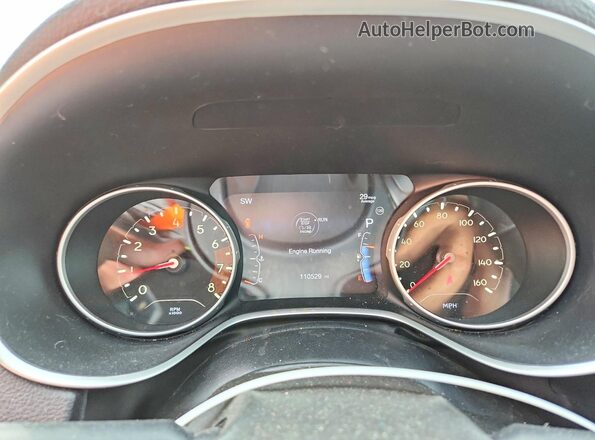3C4NJCBB0JT137477 2018 JEEP COMPASS Black Instrument cluster view