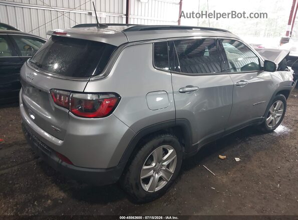 3C4NJCBB0NT218565 2022 JEEP COMPASS Silver Tył prawy