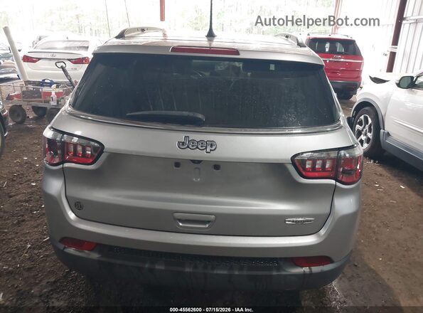 3C4NJCBB0NT218565 2022 JEEP COMPASS Silver 