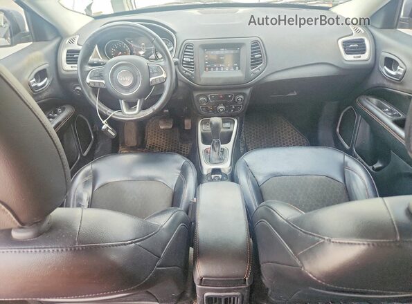 3C4NJCBB1HT658511 2017 JEEP COMPASS Silver წინა პანელის ხედი
