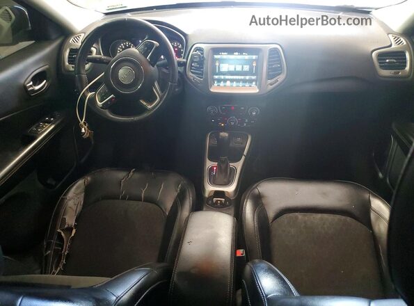 3C4NJCBB1JT102706 2018 JEEP COMPASS Black Dashboard view