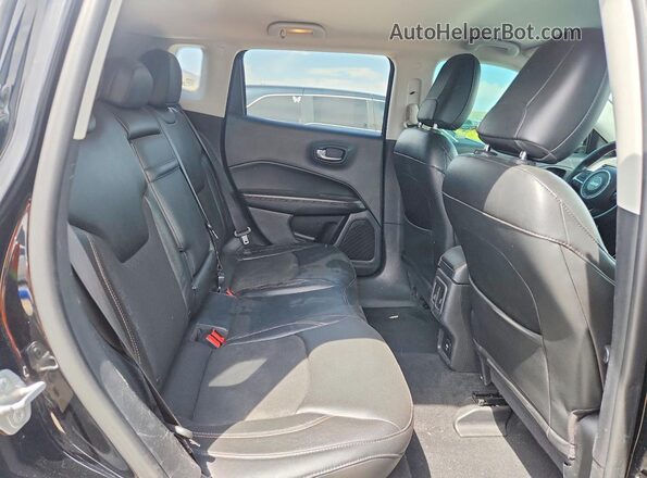3C4NJCBB2JT461756 2018 JEEP COMPASS Black Widok tylnych siedzeń