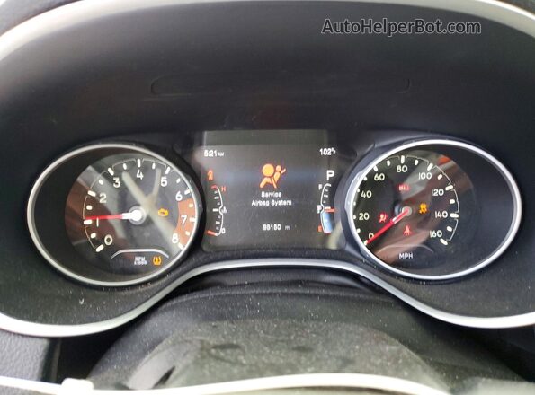 3C4NJCBB3JT124917 2018 JEEP COMPASS Red Widok zestawu wskaźników