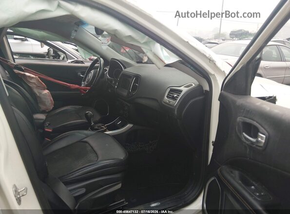 3C4NJCBB3JT194224 2018 JEEP COMPASS White Սալոնի դիմացի տեսք
