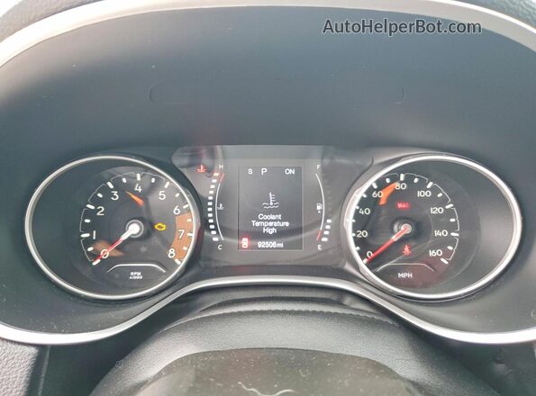 3C4NJCBB3LT236507 2020 JEEP COMPASS Белый Вид щитка приборов