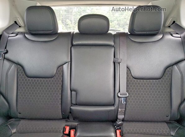 3C4NJCBB3LT236507 2020 JEEP COMPASS Белый Вид задних сидений