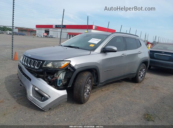 3C4NJCBB3LT258927 2020 JEEP COMPASS Серебряный Передняя левая четверть