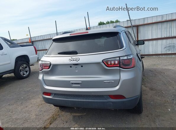 3C4NJCBB3LT258927 2020 JEEP COMPASS Серебряный 