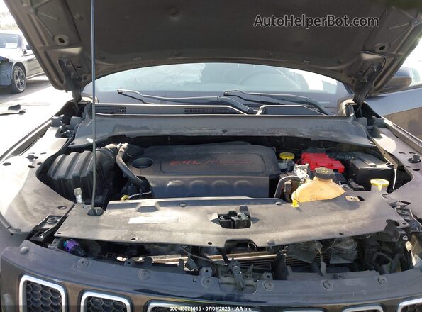 3C4NJCBB4KT636364 2019 JEEP COMPASS Gray Вид ззаду