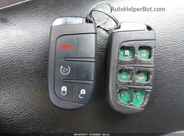 3C4NJCBB5JT267660 2018 JEEP COMPASS Black Dashboard view