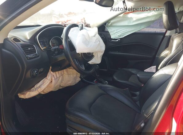 3C4NJCBB5KT612977 2019 JEEP COMPASS Red Вид салону спереду