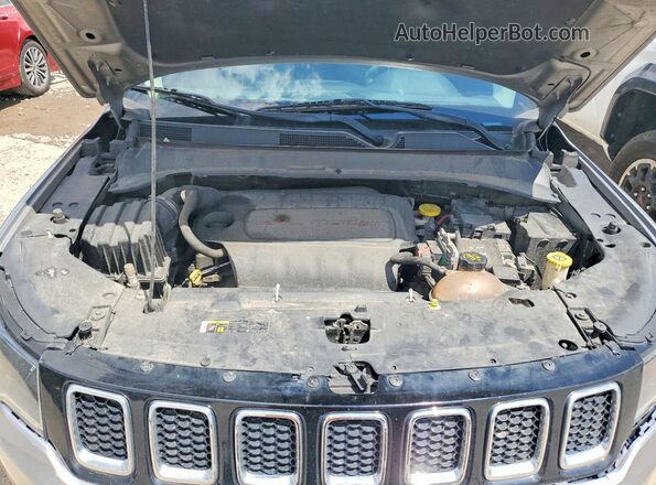 3C4NJCBB6JT328501 2018 JEEP COMPASS Silver Widok komory silnika