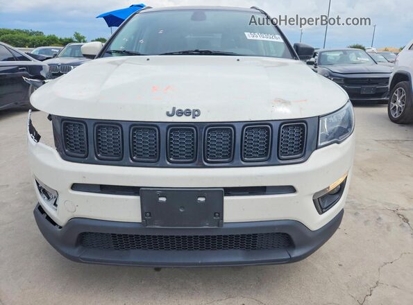 3C4NJCBB6JT361546 2018 JEEP COMPASS White Widok z przodu