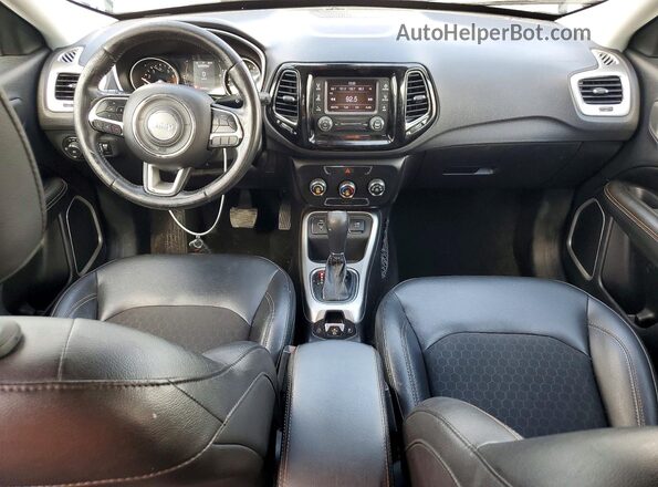 3C4NJCBB7JT293399 2018 JEEP COMPASS Blue წინა პანელის ხედი