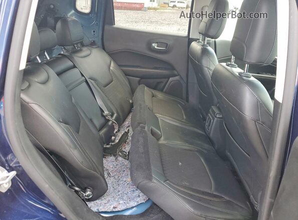 3C4NJCBB7JT318589 2018 JEEP COMPASS Blue Вид задньої частини салону