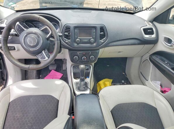 3C4NJCBB7JT489164 2018 JEEP COMPASS Черный Вид панели приборов