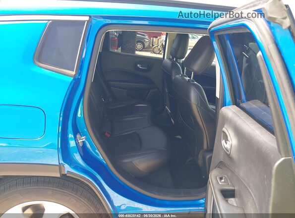3C4NJCBB7KT699717 2019 JEEP COMPASS Blue Widok naklejki z numerem VIN