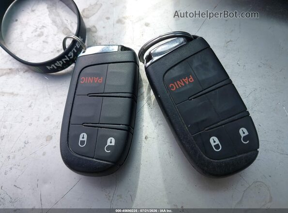 3C4NJCBB7KT726964 2019 JEEP COMPASS Белый Вид панели приборов