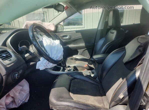 3C4NJCBB7KT840687 2019 JEEP COMPASS Black Vista interior delantera