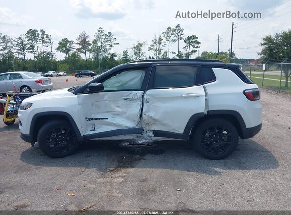 3C4NJCBB7NT235153 2022 JEEP COMPASS White Սալոնի 360 աստիճան տեսք