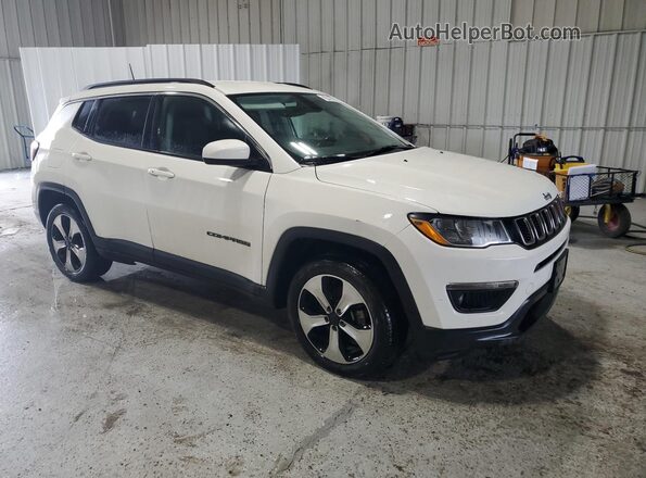 3C4NJCBB8JT194526 2018 JEEP COMPASS White Widok wnętrza 360 stopni