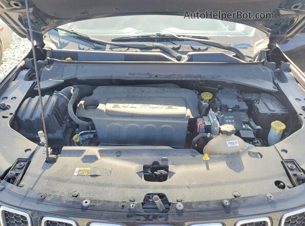 3C4NJCBB8JT462426 2018 JEEP COMPASS Black Widok komory silnika