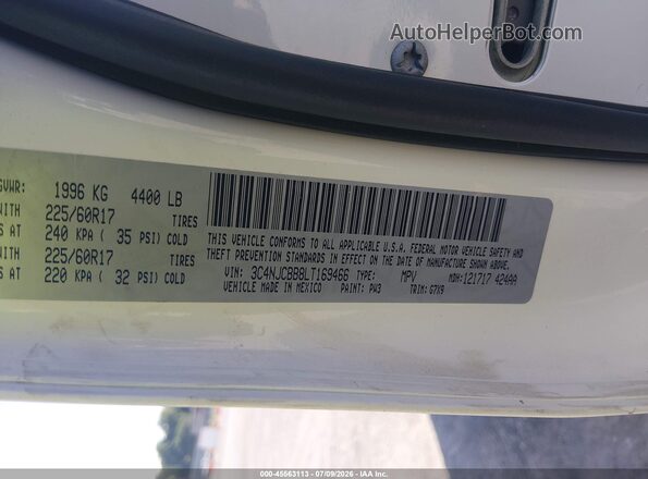 3C4NJCBB8LT169466 2020 JEEP COMPASS White Вид підкапотного простору